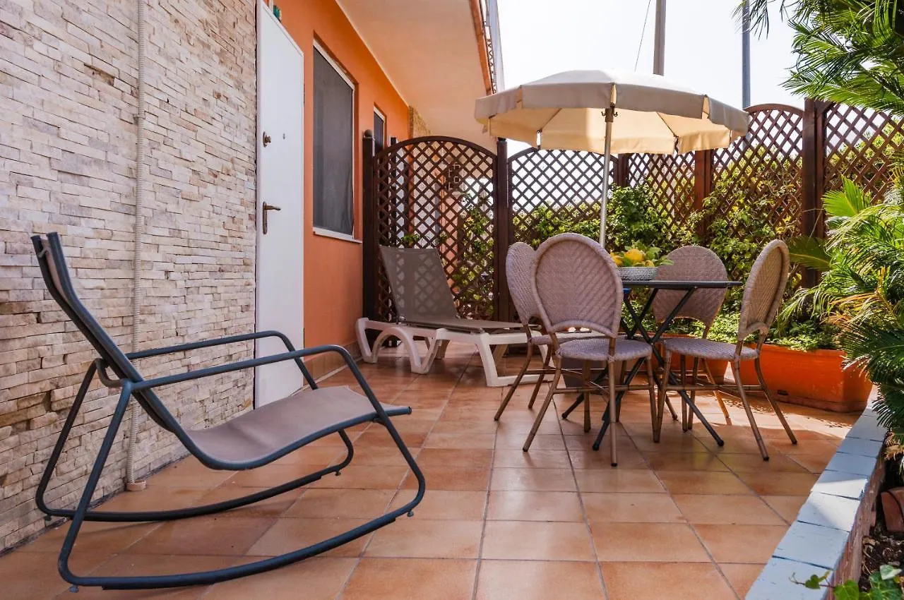 Calliope'S Apartments - Stella Del Mare Syracuse