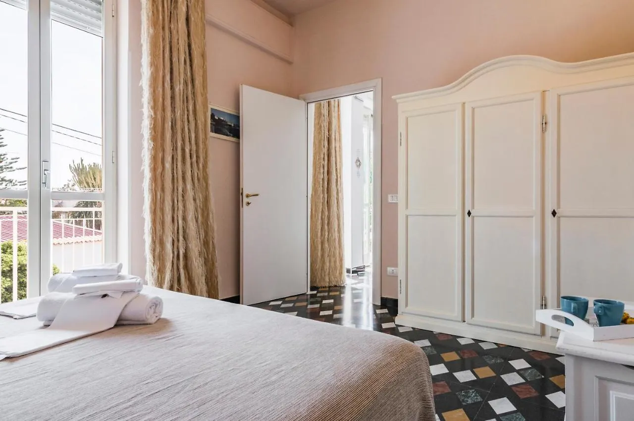 Calliope'S Apartments - Stella Del Mare Syracuse