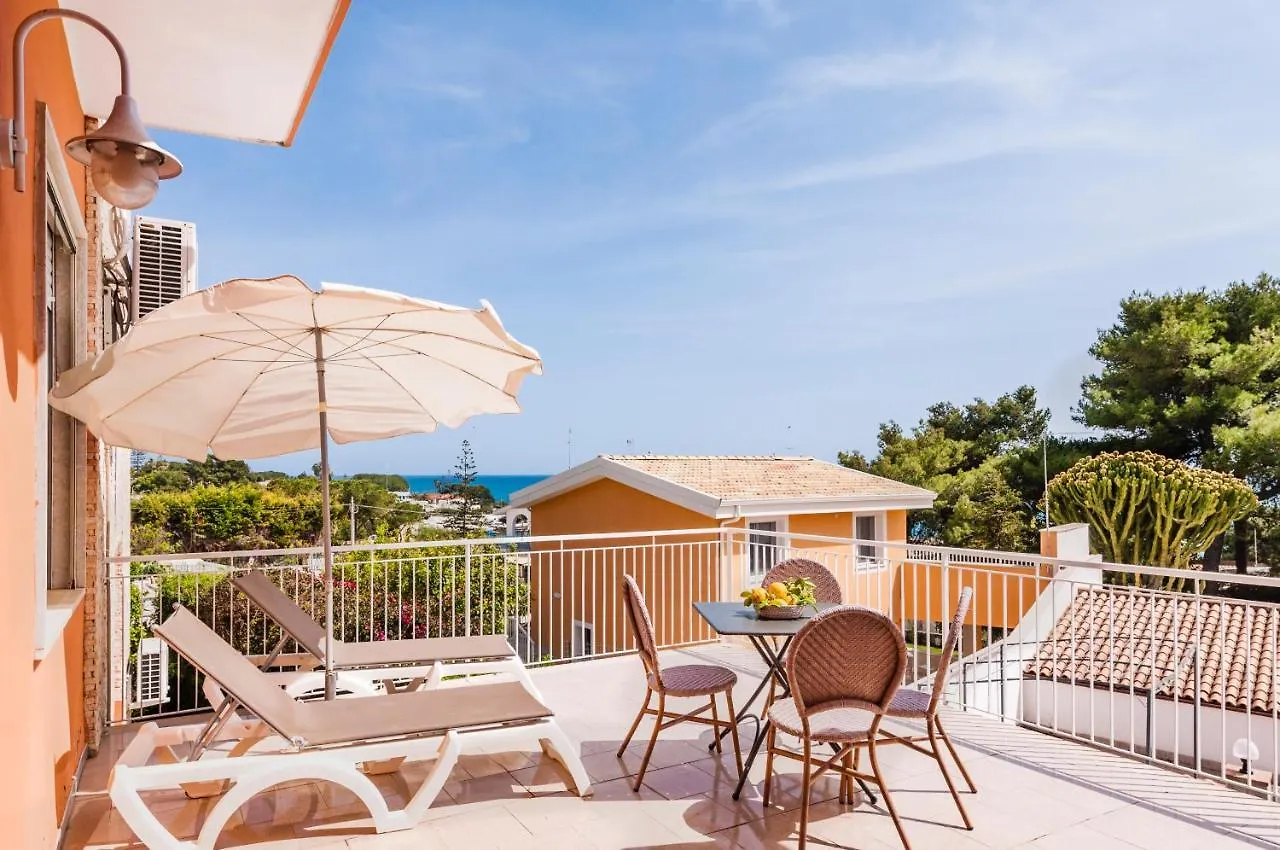 Calliope'S Apartments - Stella Del Mare Syracuse