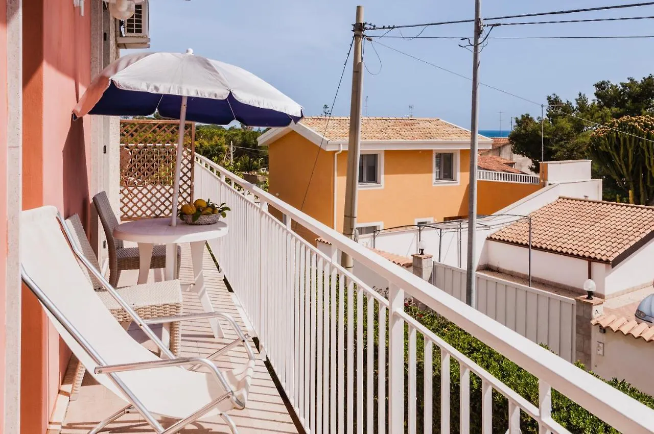 Calliope'S Apartments - Stella Del Mare Syracuse